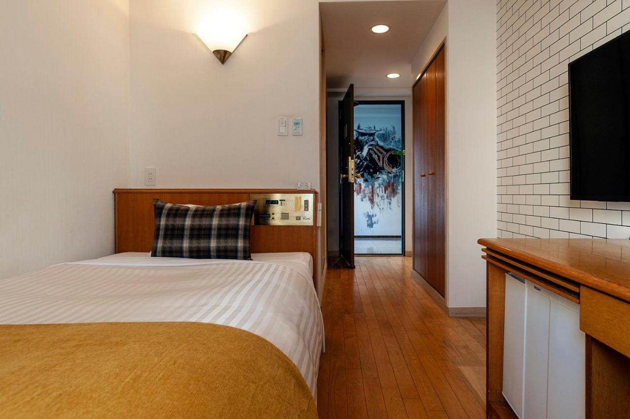 Hotel Toms Токио Экстерьер фото